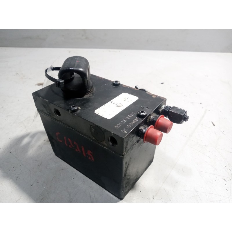 Recambio de bomba elevacion cabina para renault magnum ab 2005 12.0 diesel referencia OEM IAM 5010615920  051591860 - Blanco 2