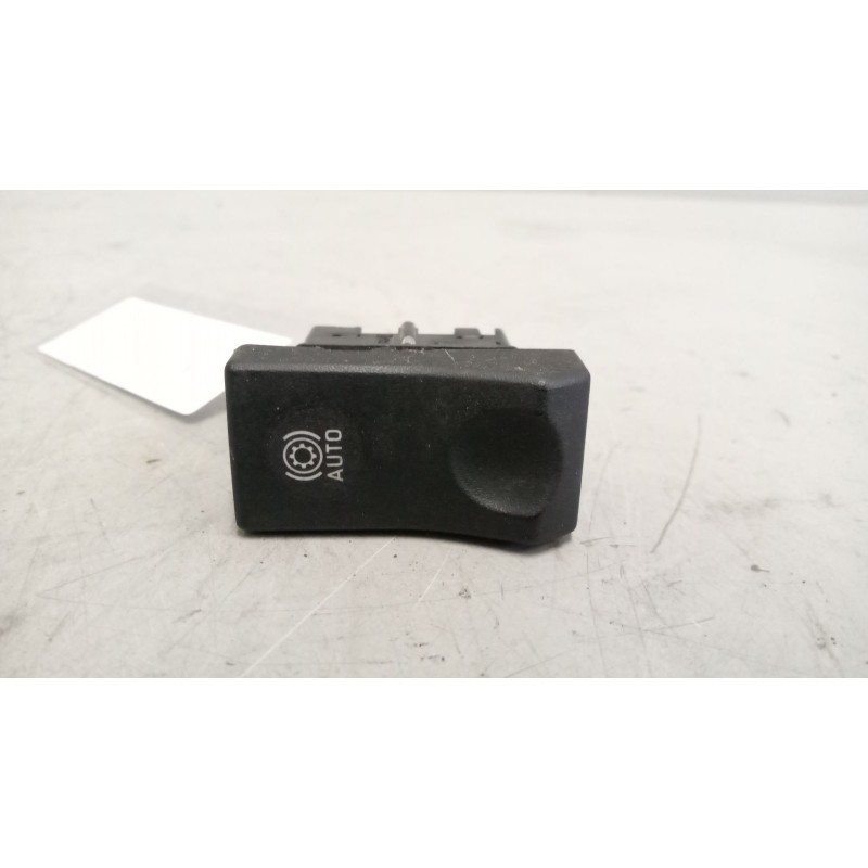 Recambio de interruptor para renault magnum ab diesel referencia OEM IAM 5010379357  