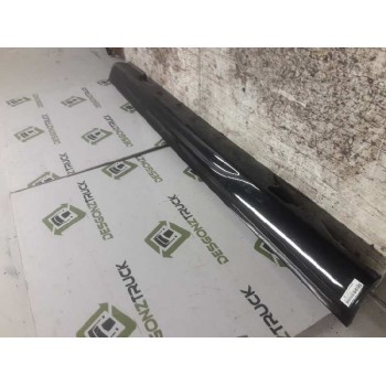 Recambio de estribo derecho para bmw serie 3 berlina (e46) 320d referencia OEM IAM   