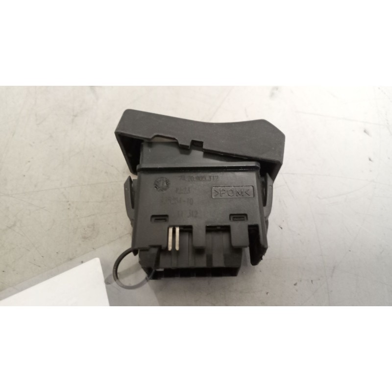 Recambio de interruptor para renault magnum ab diesel referencia OEM IAM 7420905312 - Blanco 2