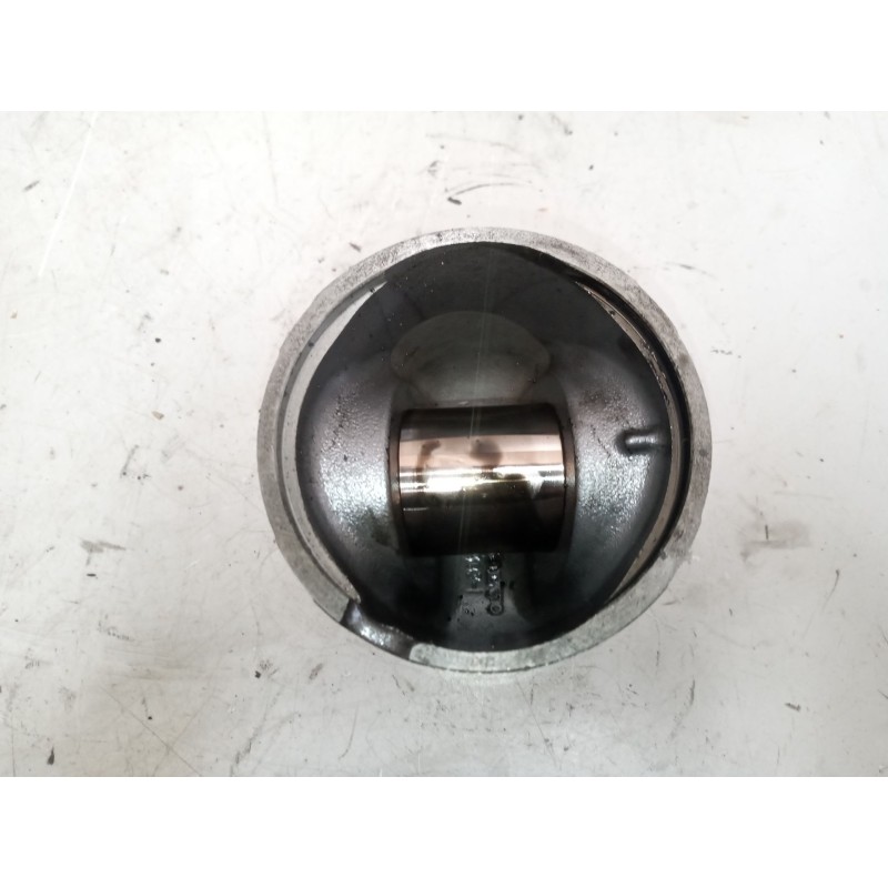 Recambio de piston para volvo fl 618 interc. 180/210/220/250 fg 180/220/250 kw e3 largo (lh1 o l2h1) referencia OEM IAM 276868 - Blanco 3