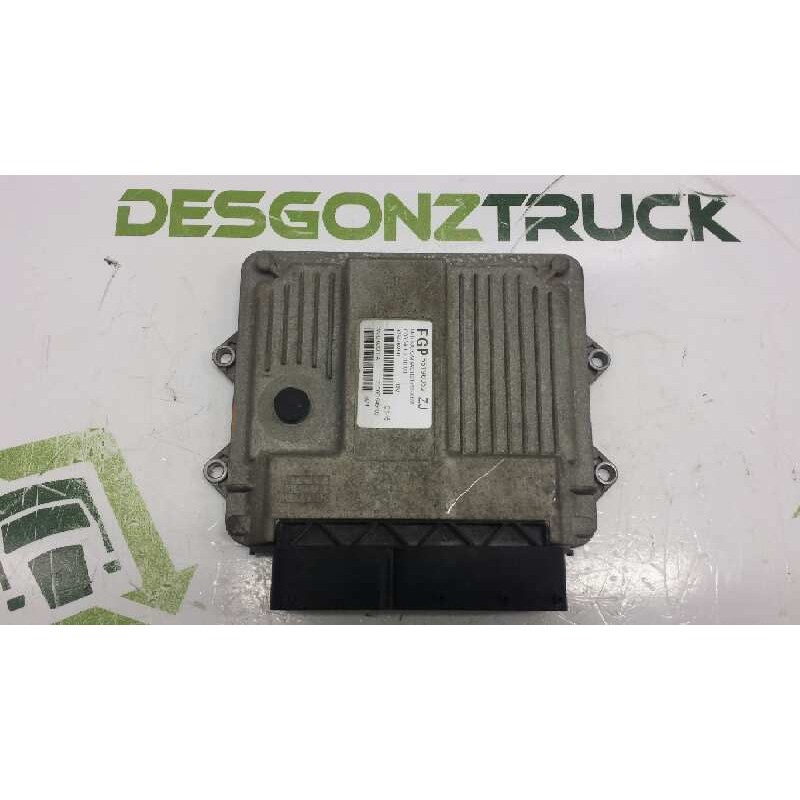 Recambio de centralita motor uce para opel corsa c club referencia OEM IAM 09164475  