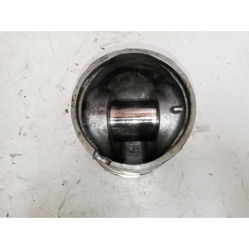 Recambio de piston para volvo fl 618 interc. 180/210/220/250 fg 180/220/250 kw e3 largo (lh1 o l2h1) referencia OEM IAM 276868 - Blanco 3
