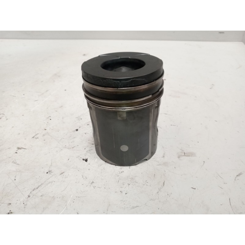 Recambio de piston para volvo fl 618 interc. 180/210/220/250 fg 180/220/250 kw e3 largo (lh1 o l2h1) referencia OEM IAM 276868 - Blanco