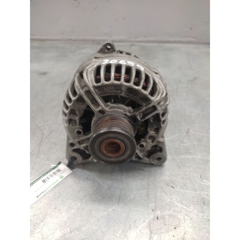 Recambio de alternador para renault laguna ii grandtour (kg0) dynamique referencia OEM IAM 0124525047  8200229907