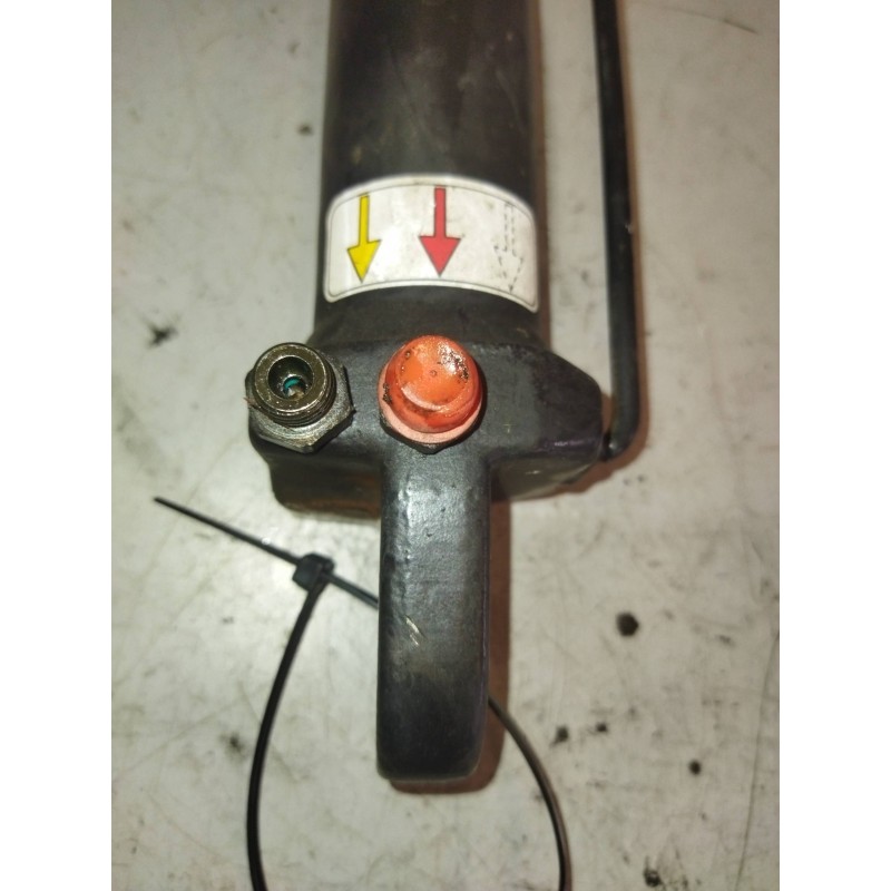 Recambio de brazo elevacion cabina para renault magnum ab diesel referencia OEM IAM 5010629264 - Blanco 2