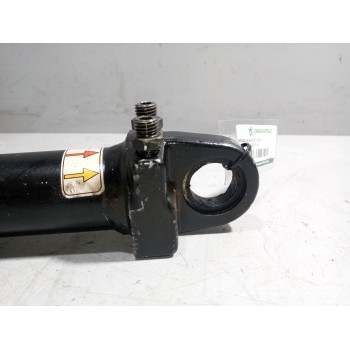 Recambio de brazo elevacion cabina para renault magnum ab diesel referencia OEM IAM 5010629264  1034165940
