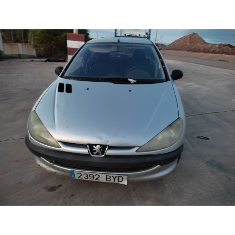 PEUGEOT 206 BERLINA