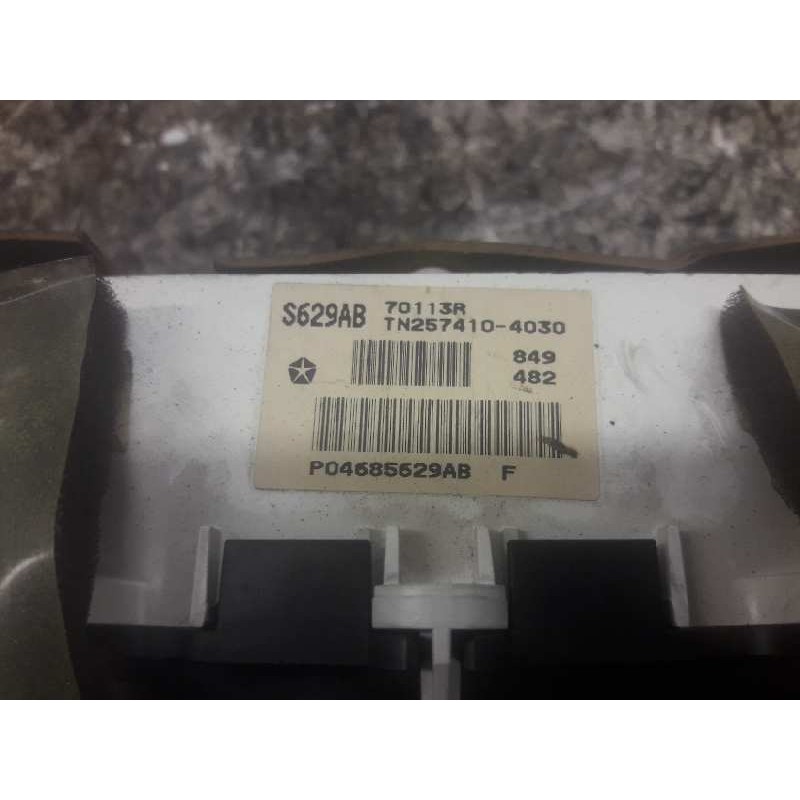 Recambio de cuadro instrumentos para chrysler voyager (gs) 2.5 td referencia OEM IAM P04685629AB TN2574104030 70113R 3