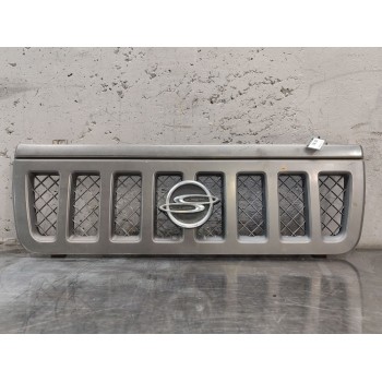 Recambio de rejilla delantera para ssangyong family 2.5 d referencia OEM IAM   