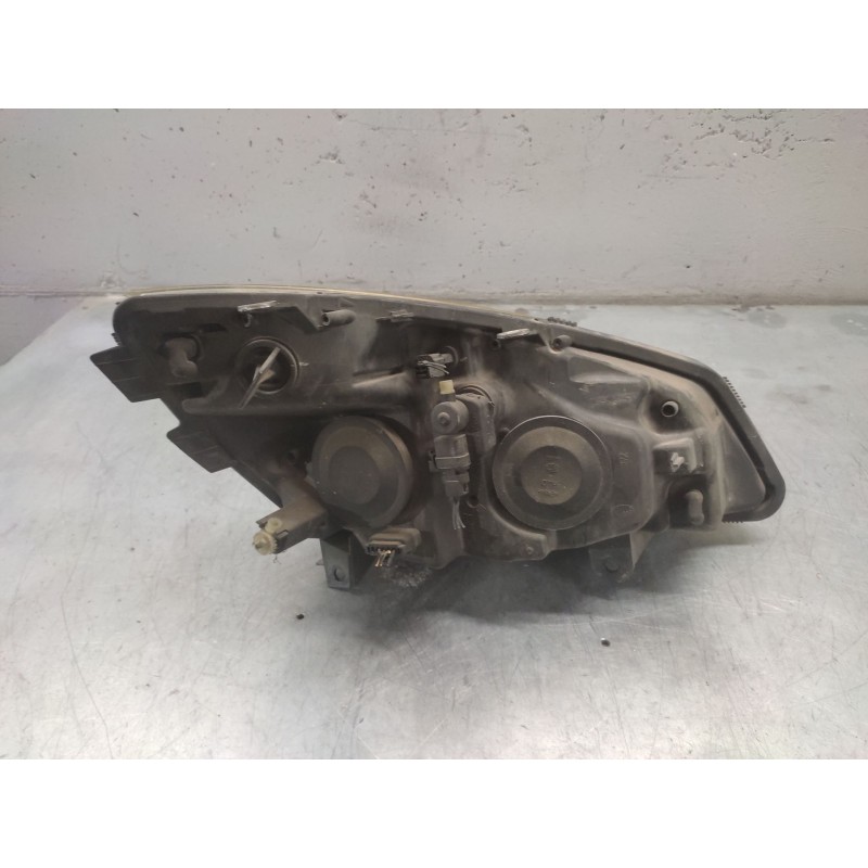 Recambio de faro izquierdo para renault scenic ii 1.9 dci diesel referencia OEM IAM 2