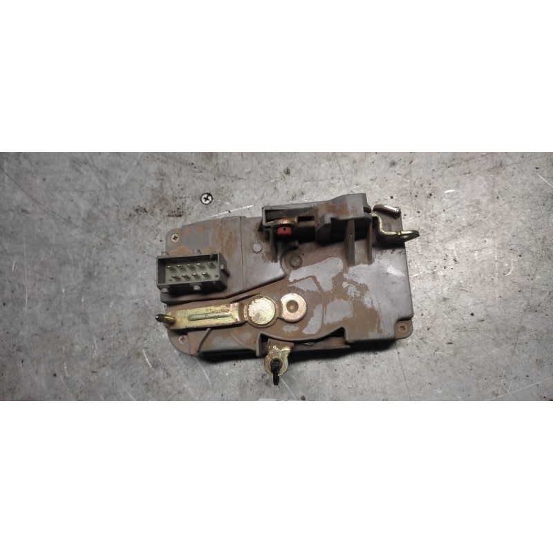 Recambio de cerradura puerta delantera derecha para peugeot expert kombi confort acristaldo (5 asientos) referencia OEM IAM  9 P 2