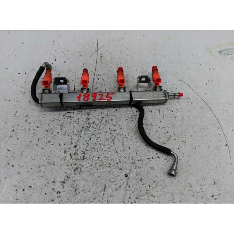 Recambio de rampa inyectora para ford focus berlina (cap) ghia referencia OEM IAM 4M5G9D280DB - Blanco 3