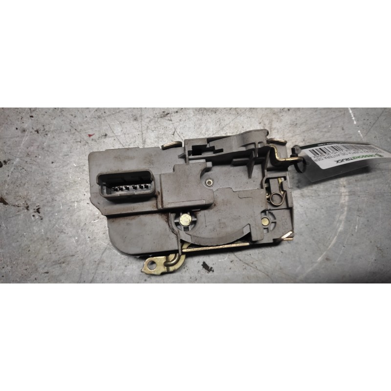 Recambio de cerradura puerta delantera derecha para citroën c5 berlina 2.0 hdi 90 sx/sx automático referencia OEM IAM  6 PINS 2