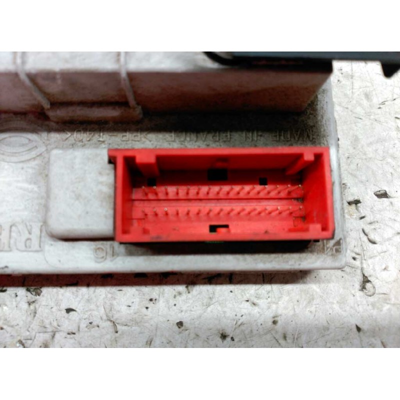 Recambio de pantalla multifuncion para renault megane ii berlina 5p confort dynamique referencia OEM IAM 8200107839B 216737697 2 3