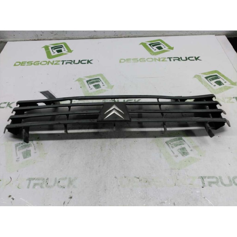 Recambio de rejilla delantera central para citroën c15 d referencia OEM IAM 9612999177  