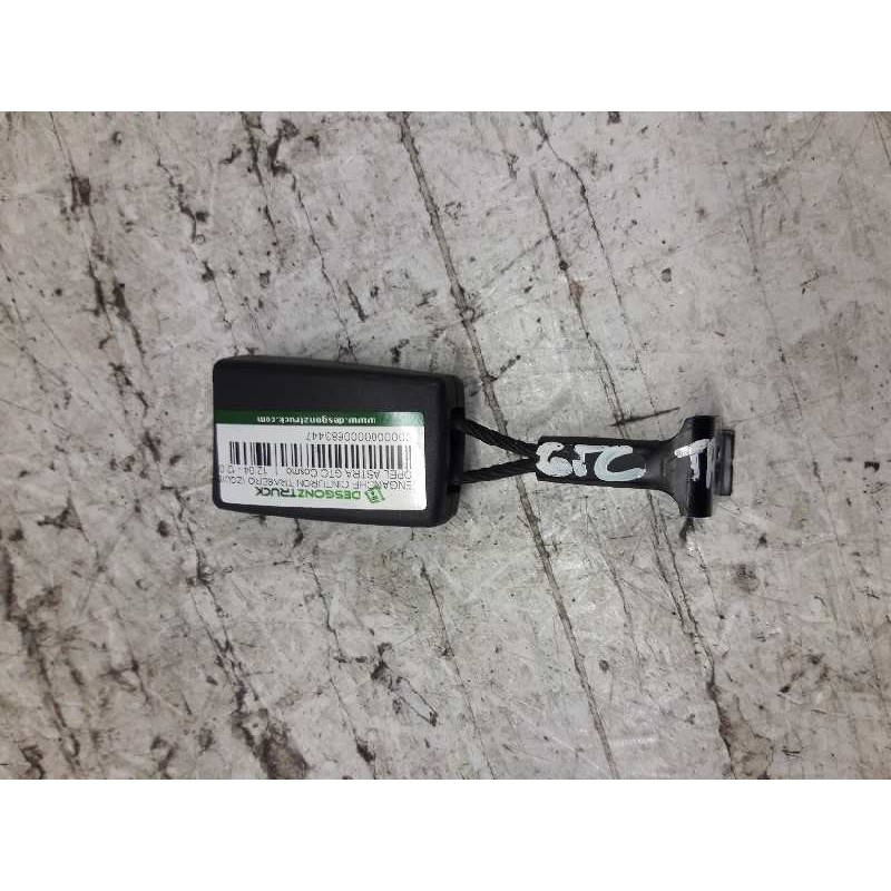 Recambio de enganche de cinturon trasero izquierdo para opel astra gtc cosmo referencia OEM IAM   