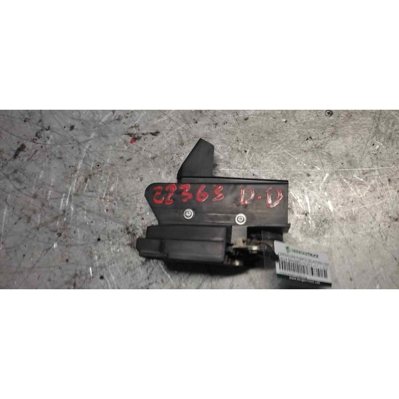 Recambio de cerradura puerta delantera derecha para dacia sandero referencia OEM IAM - Blanco 2