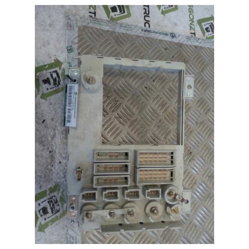 Recambio de caja reles / fusibles para man tg - l 12.xxx 12.240 chasis lx referencia OEM IAM 81254446074  