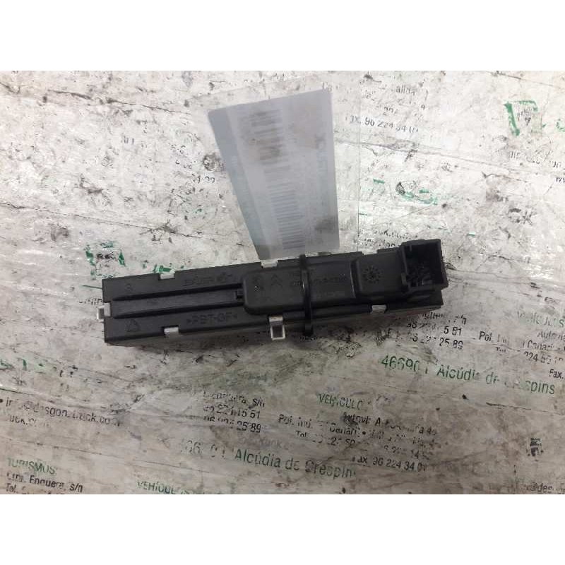 Recambio de pantalla multifuncion para peugeot 207 1.6 16v cat referencia OEM IAM 9652415980 078312306 2