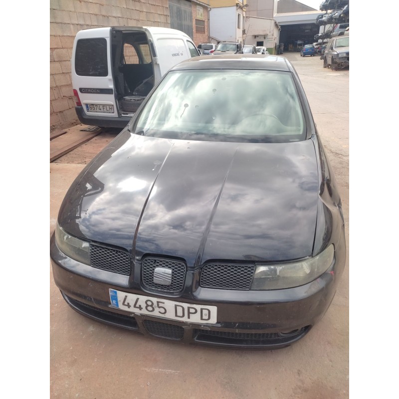 SEAT LEON (1M1)