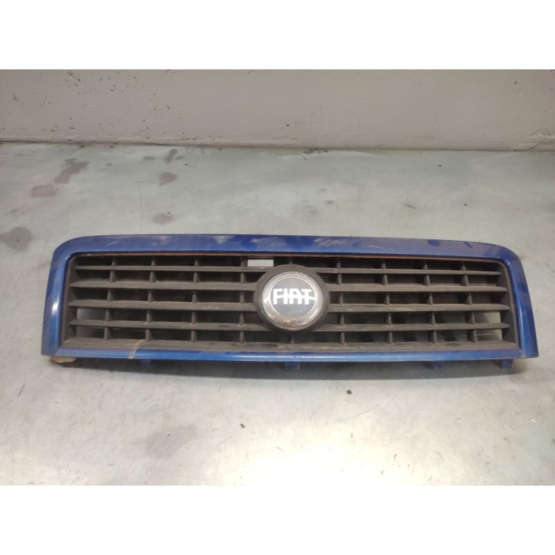 Recambio de rejilla delantera central para fiat doblo cargo (223) 1.9 jtd sx furg. panorama referencia OEM IAM   