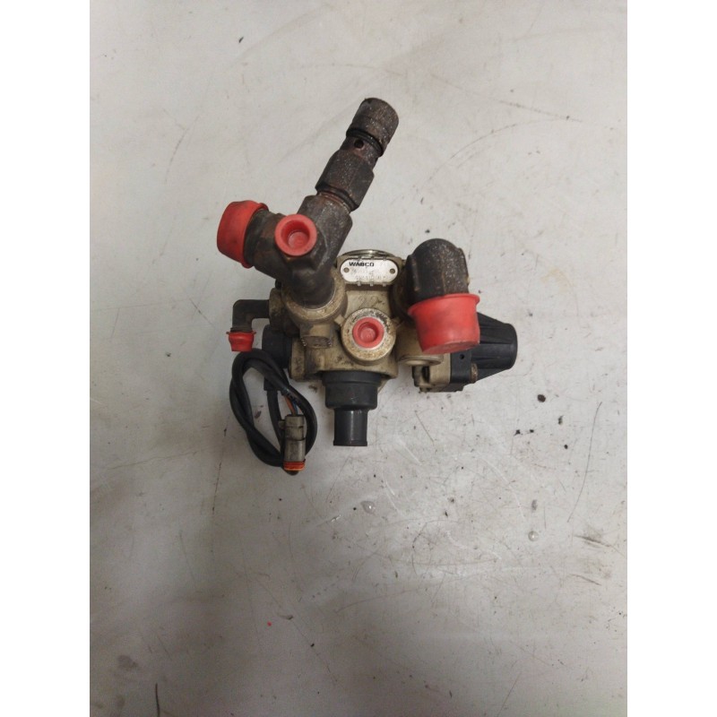 Recambio de valvula aire adicional para scania serie 4 (p/r 124 l) fsa 440 (4x2) e3 corto cr 13 / 14 b referencia OEM IAM 144175
