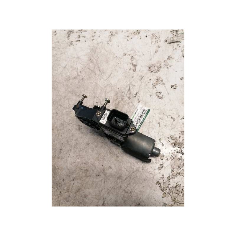 Recambio de motor elevalunas trasero izquierdo para mitsubishi carisma berlina 5 (da0) 1900 di-d comfort referencia OEM IAM 0130 2