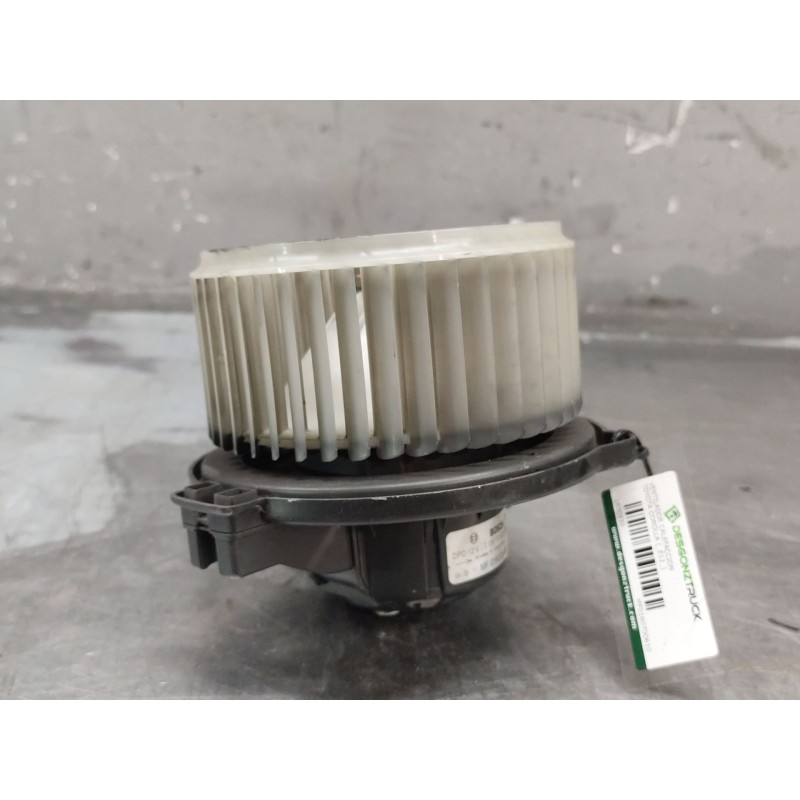 Recambio de ventilador calefaccion para toyota corolla (_e12_) 2.0 d-4d (cde120r_, cde120l_) referencia OEM IAM MF0160700610 - Negro