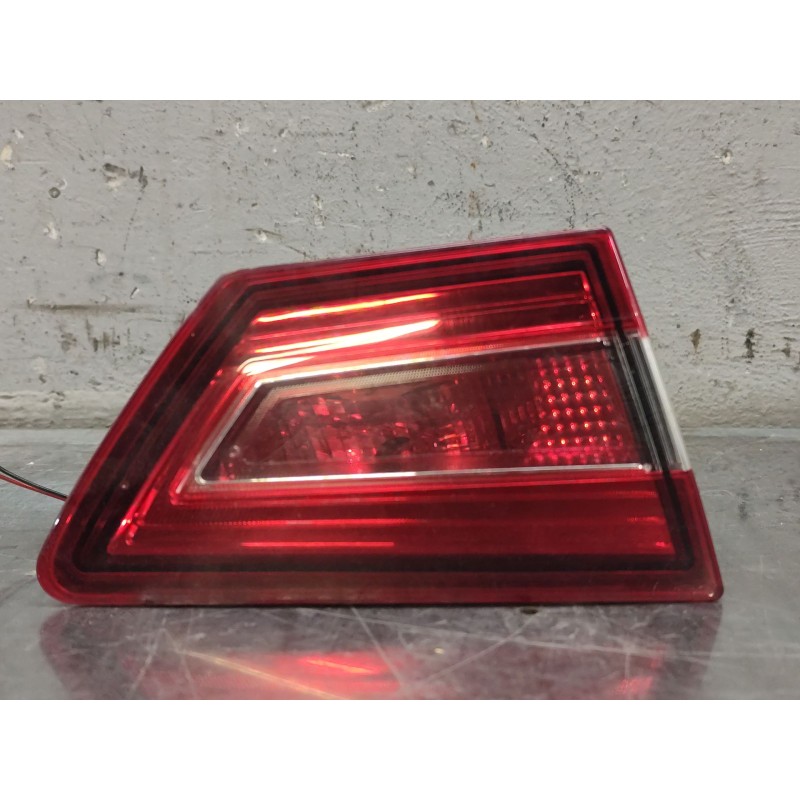 Recambio de piloto trasero izquierdo interior para renault clio iv (bh_) 0.9 tce 90 referencia OEM IAM   