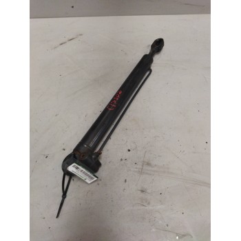 Recambio de brazo elevacion cabina para renault midlum fg xxx.08    e5 corto referencia OEM IAM 20711129  