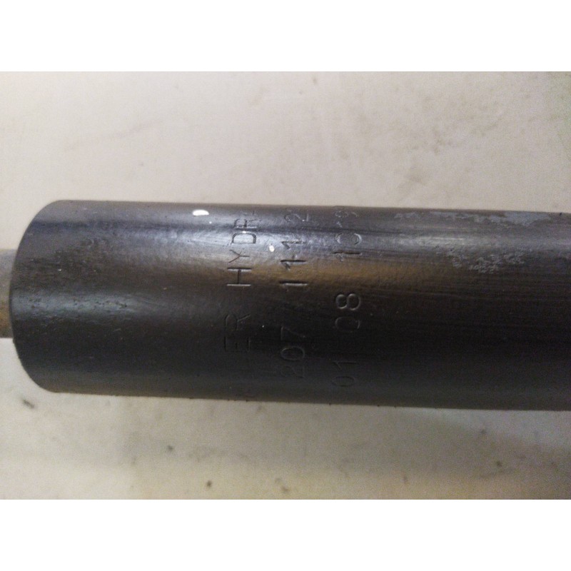 Recambio de brazo elevacion cabina para renault midlum fg 190.08 e5 corto referencia OEM IAM 20711129 - Blanco 3