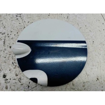 TAPA EXTERIOR COMBUSTIBLE 8M51A405A02AA 