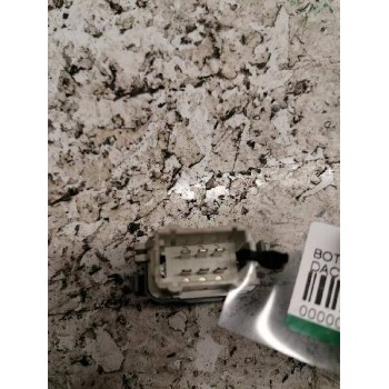 Recambio de boton bloqueo elevalunas traseros para dacia duster ambiance 4x2 referencia OEM IAM 2808203 6 PINS 