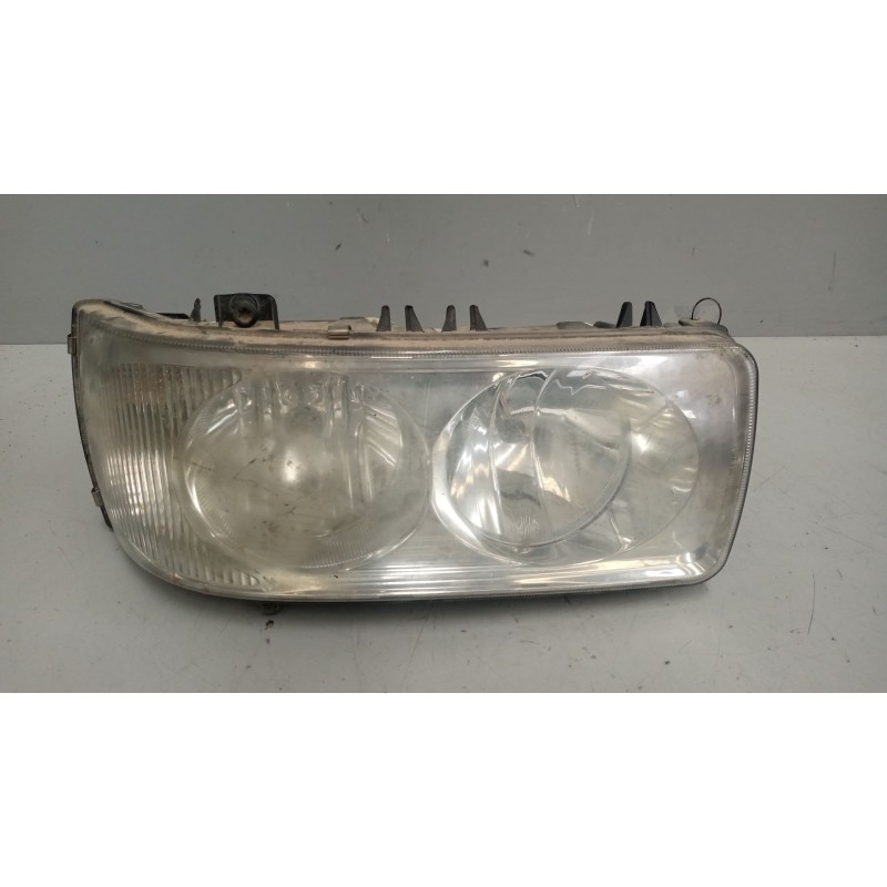 Recambio de faro derecho para daf serie xf105.xxx 12.9 diesel referencia OEM IAM   