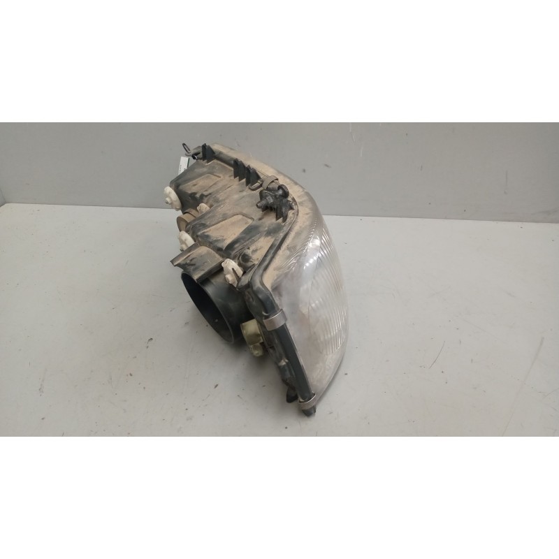 Recambio de faro derecho para daf serie xf105.460 12.9 diesel referencia OEM IAM - Blanco 2