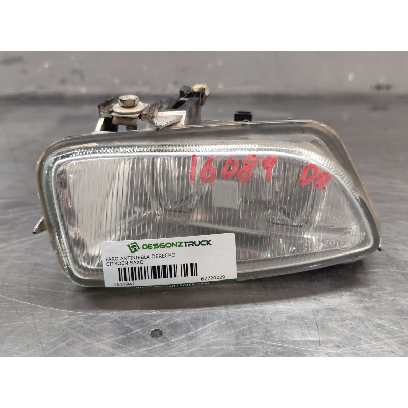 Recambio de faro antiniebla derecho para citroën saxo 1.5 d image referencia OEM IAM 67720229  