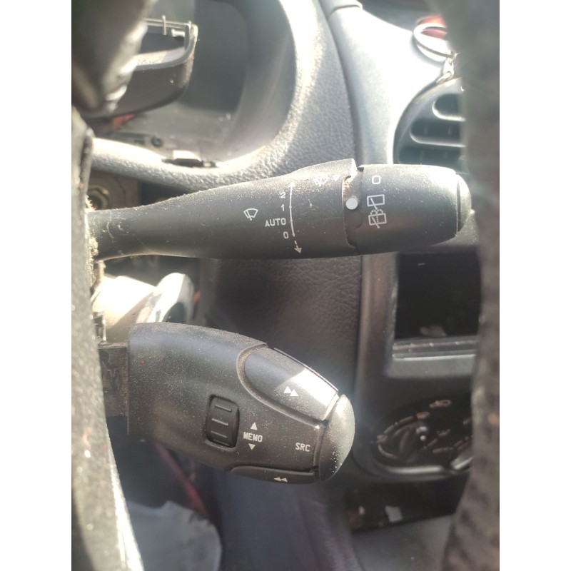 Recambio de mando limpia para peugeot 206 sw xs referencia OEM IAM   