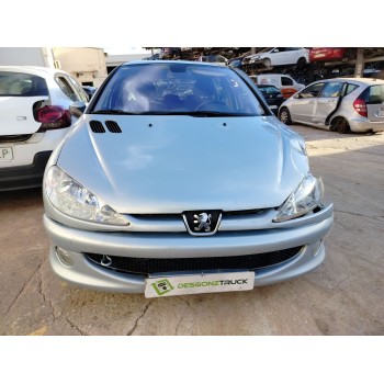peugeot 206 berlina del año 2004