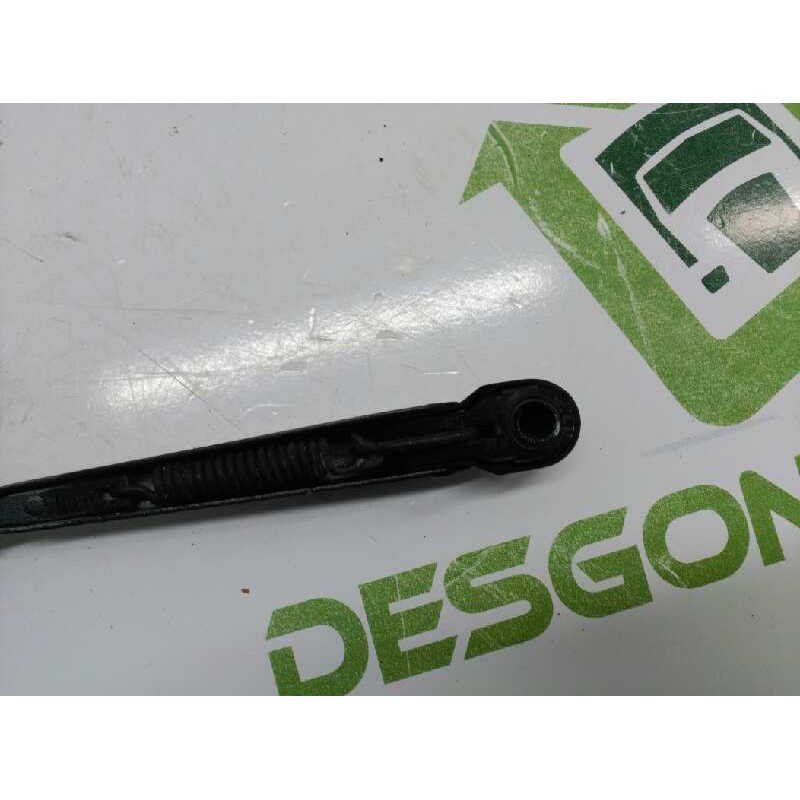 Recambio de brazo limpia delantero derecho para peugeot 205 berlina 1.1 mito referencia OEM IAM 642955 - Blanco 2