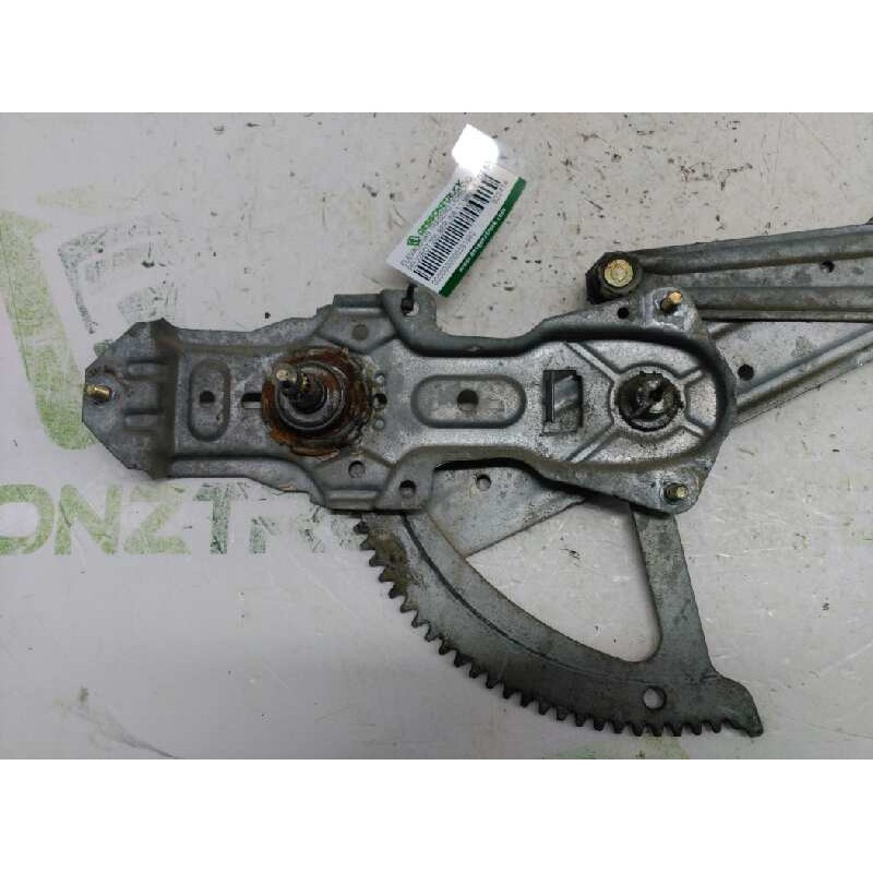 Recambio de elevalunas trasero derecho para peugeot 205 berlina 1.1 mito referencia OEM IAM 922414 - Blanco 2