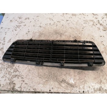 Recambio de rejilla delantera central para mercedes-benz clase clk (w208) coupe referencia OEM IAM   