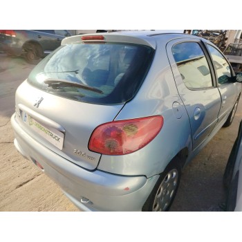peugeot 206 berlina del año 2004
