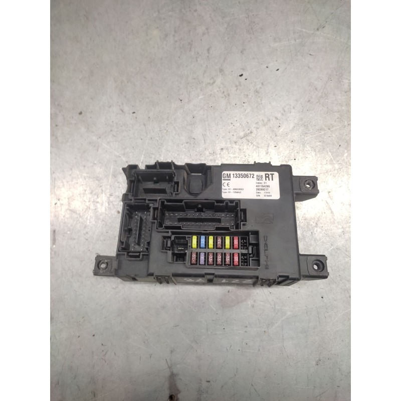 Recambio de caja reles / fusibles para opel corsa d selective referencia OEM IAM 13350672  401154265