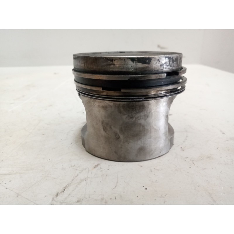 Recambio de piston para nissan l35.08 ...... referencia OEM IAM A428II  