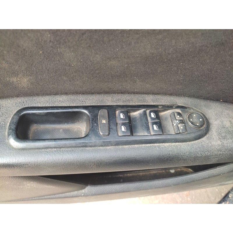 Recambio de mando elevalunas delantero izquierdo para peugeot 407 sw st sport referencia OEM IAM   