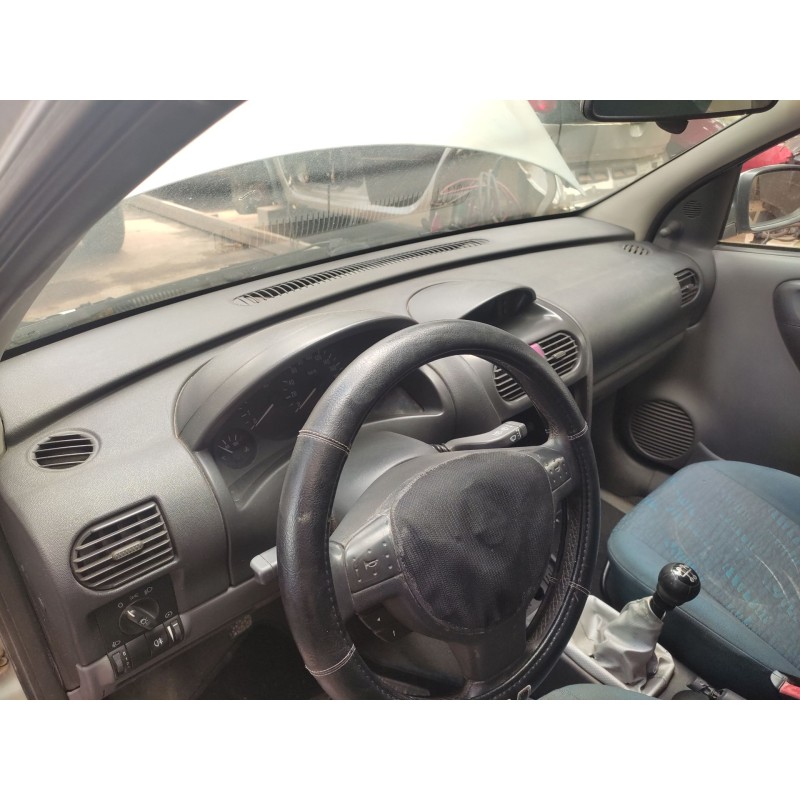 Recambio de salpicadero para opel corsa c club referencia OEM IAM   