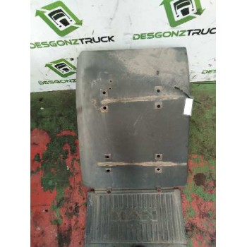 Recambio de guardabarros delantero izquierdo para man l2000 8.103-8.224 euroi/ii faki 8.xxx fak compacto referencia OEM IAM   