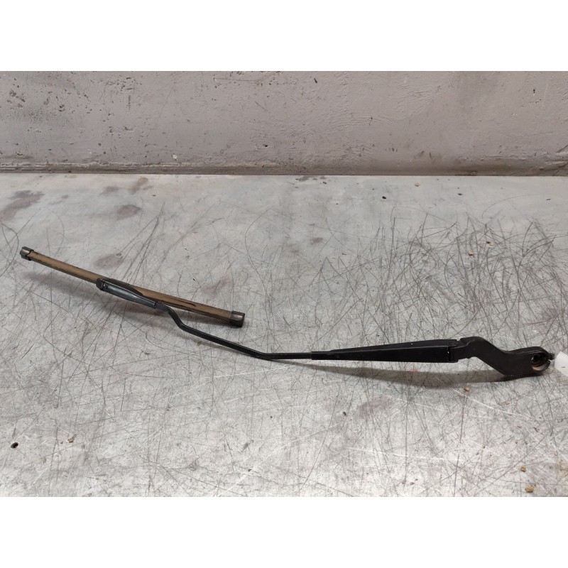 Recambio de brazo limpia delantero derecho para ford ecosport 1.0 ecoboost referencia OEM IAM   