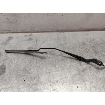 Recambio de brazo limpia delantero derecho para ford ecosport 1.0 ecoboost referencia OEM IAM   